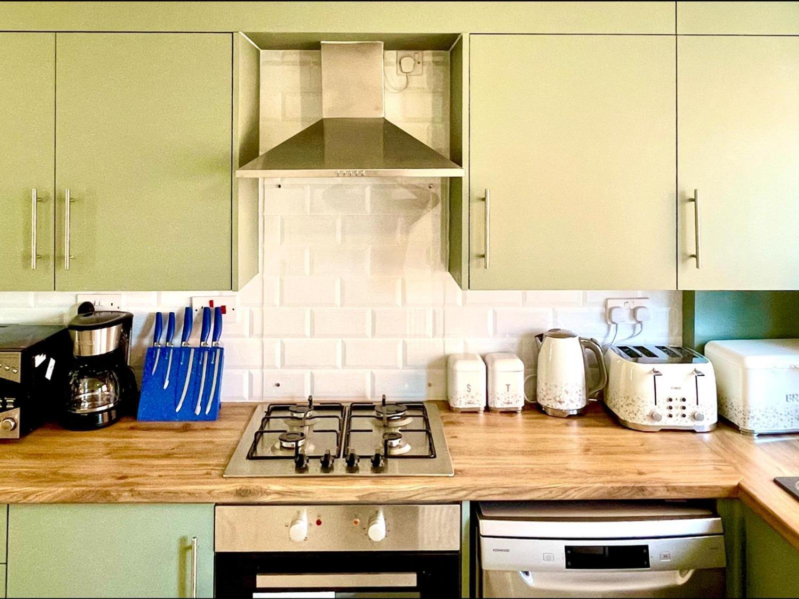 Modern 3 Bedroom Flat Near University & Hulme Park Apartment *