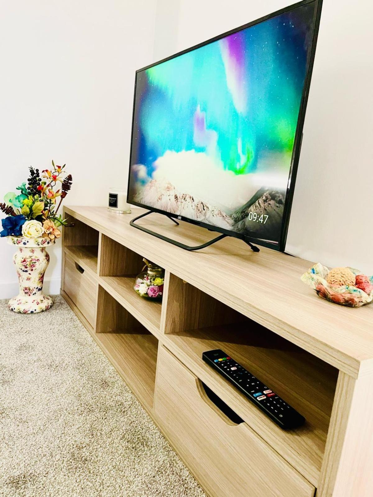 Modern 3 Bedroom Flat Near University & Hulme Park *