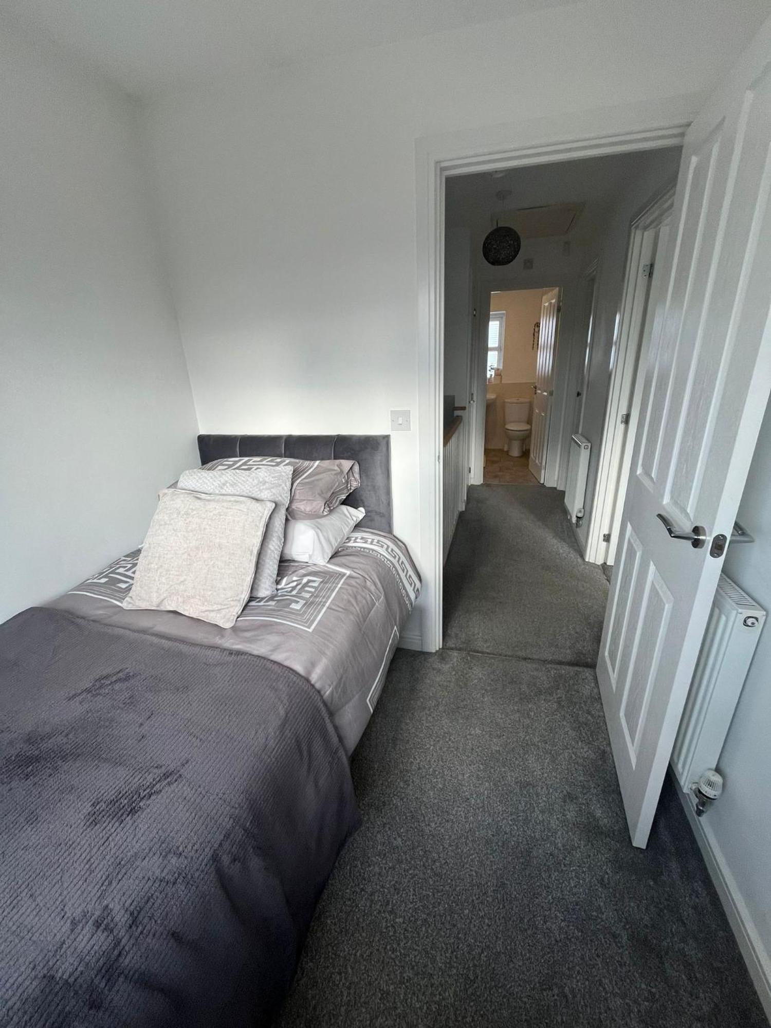 Holiday home Modern 3 Bed Semi-detached