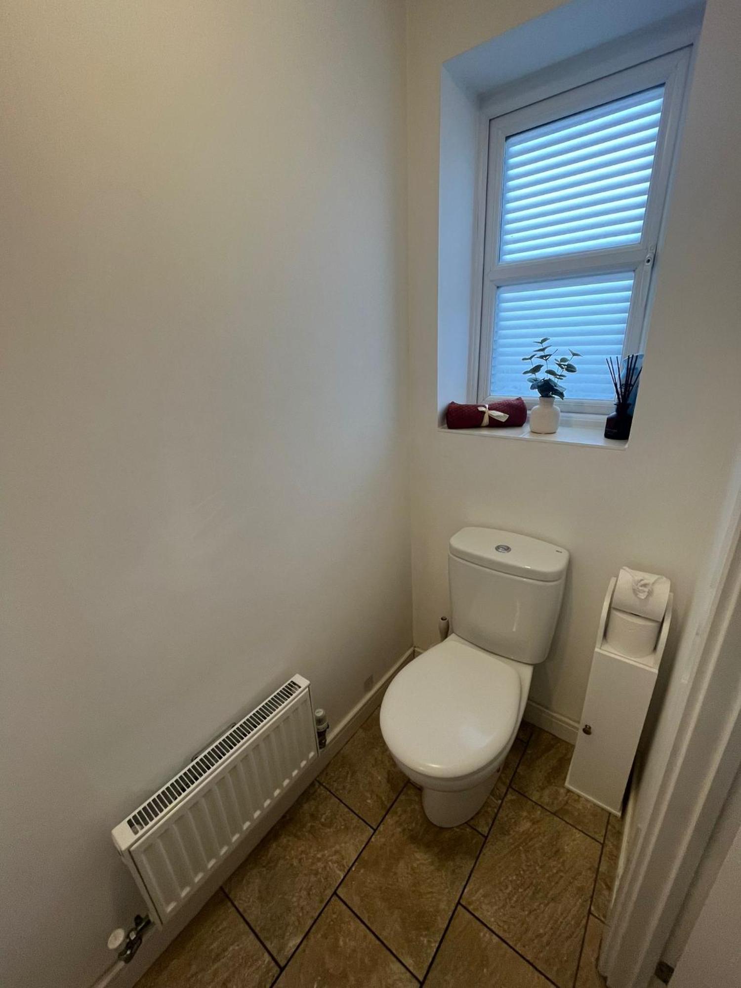 Modern 3 Bed Semi-detached * Manchester