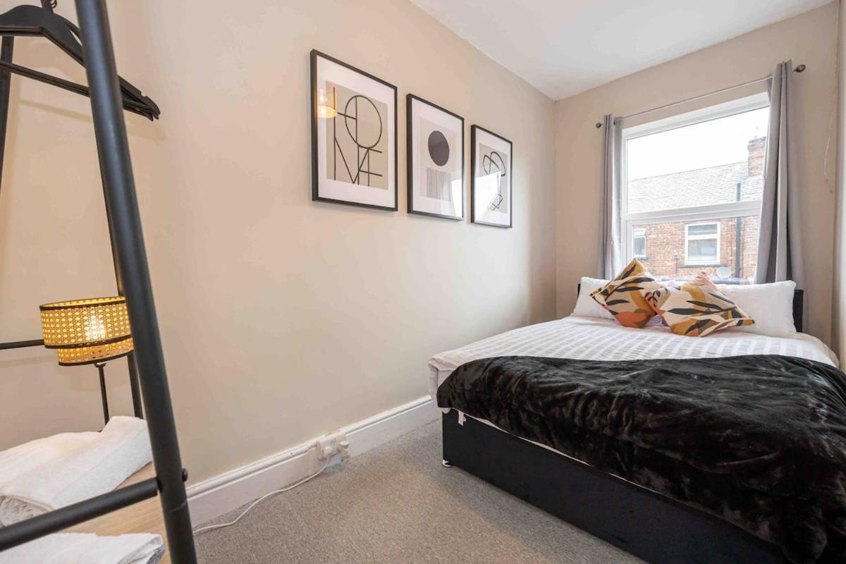 Holiday home Spacious & Cozy In Salford