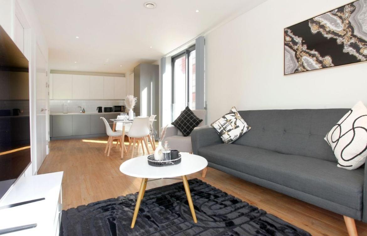 Apartment Spacious In Mcr With Terrace, Gym *