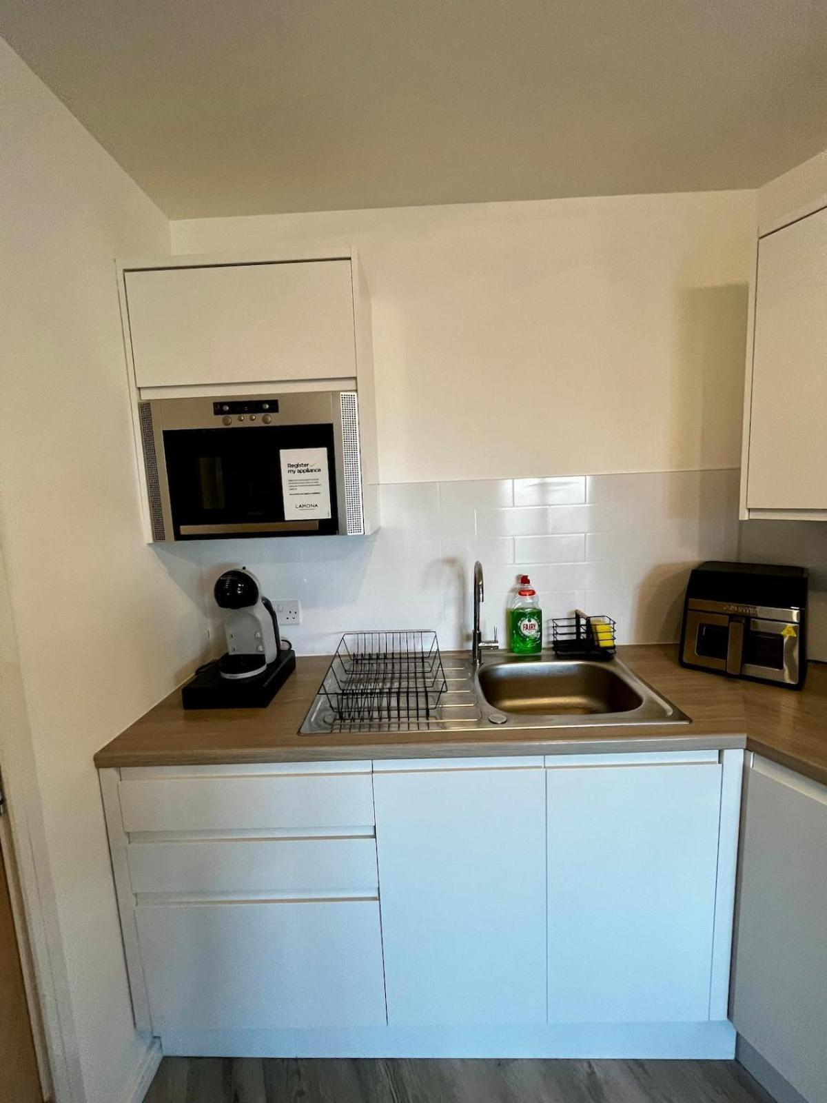 Chic 2-bed Flat - Coop Live & Ethiad *