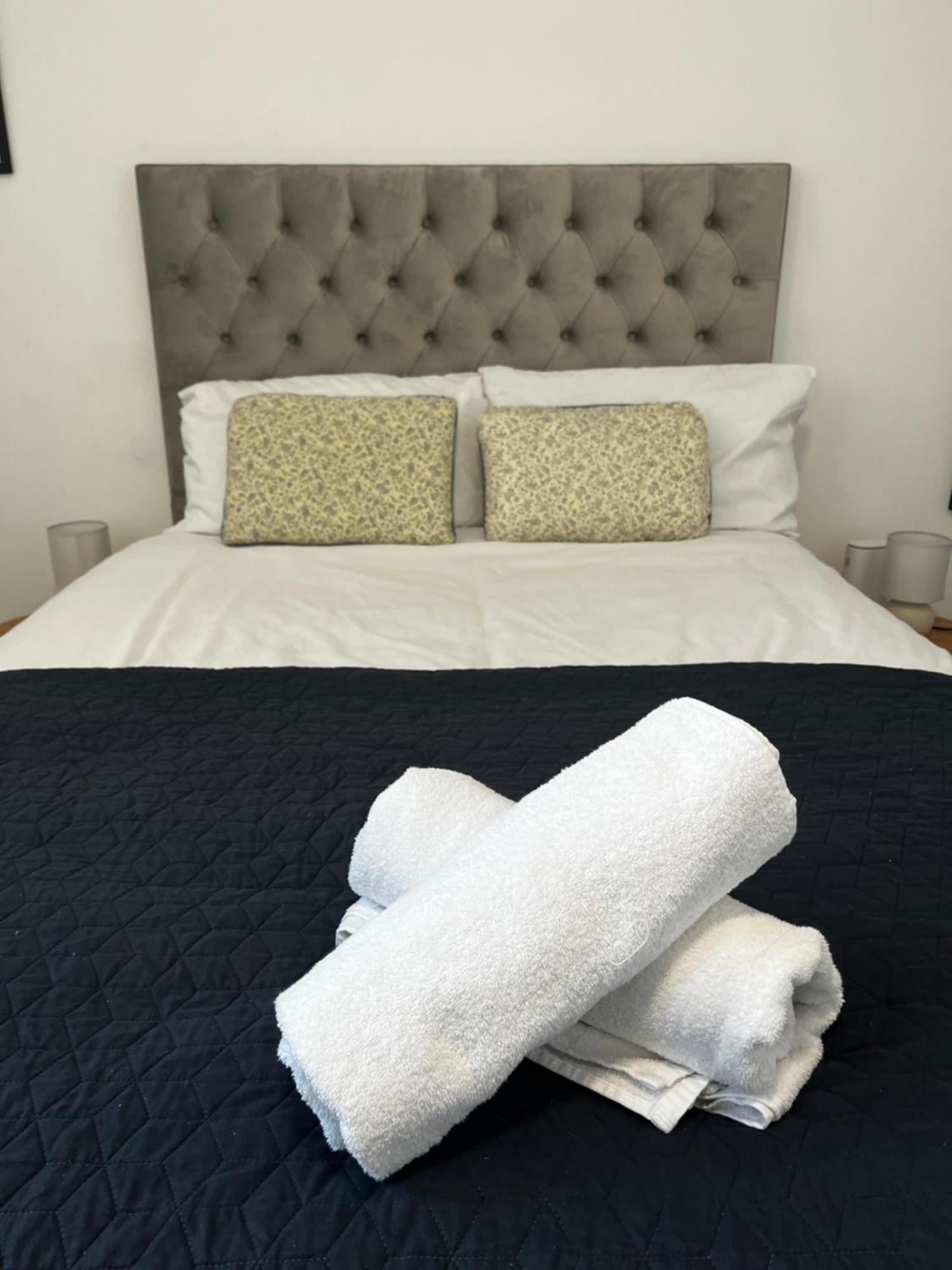 Appartement The Failsworth Collection - Stylish With Free Parking