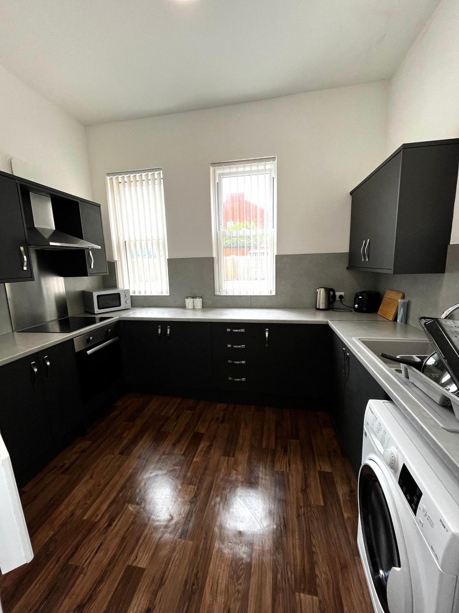 The Failsworth Collection - Stylish With Free Parking Appartement Manchester