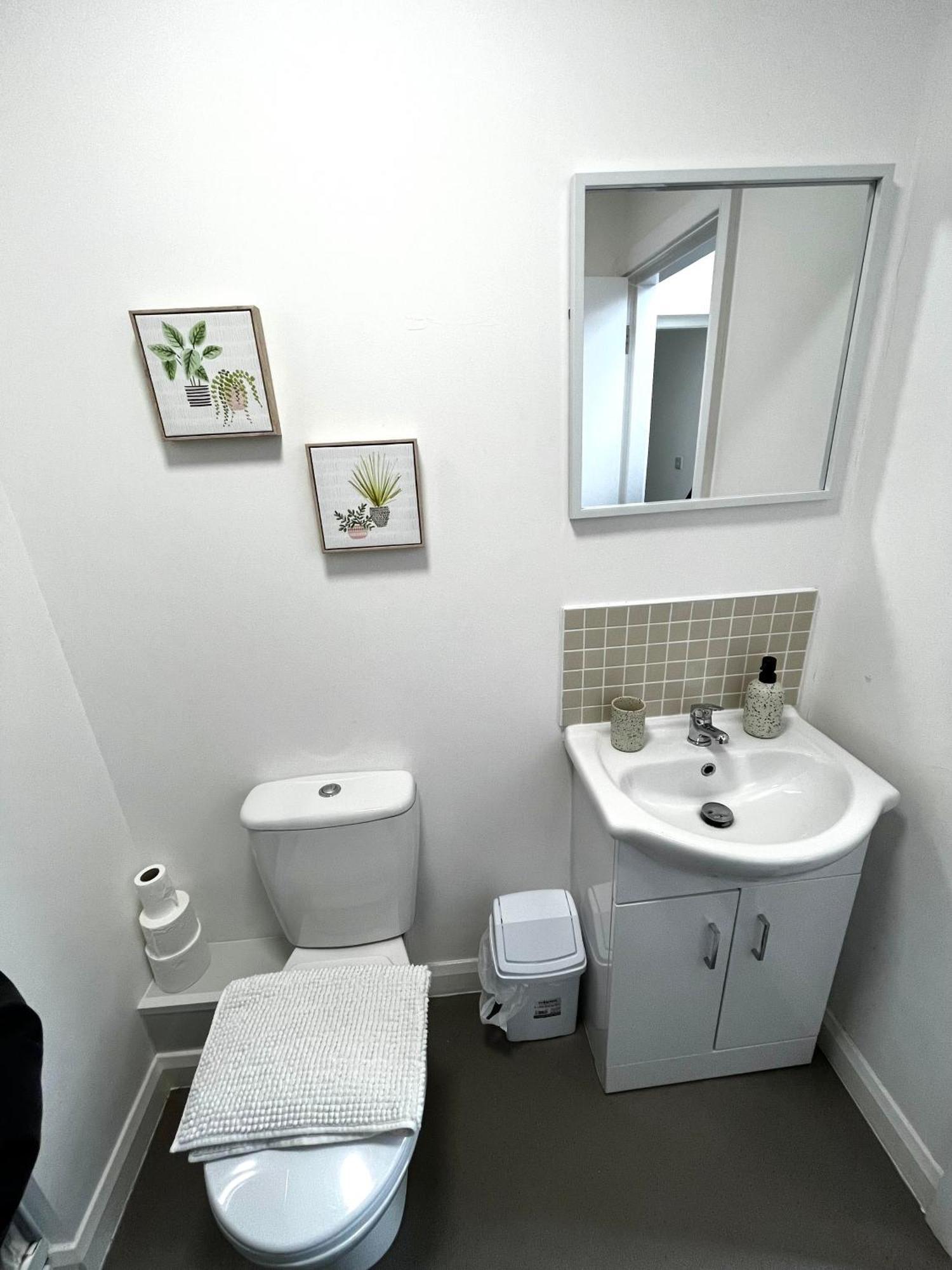 The Failsworth Collection - Stylish With Free Parking Appartement Manchester