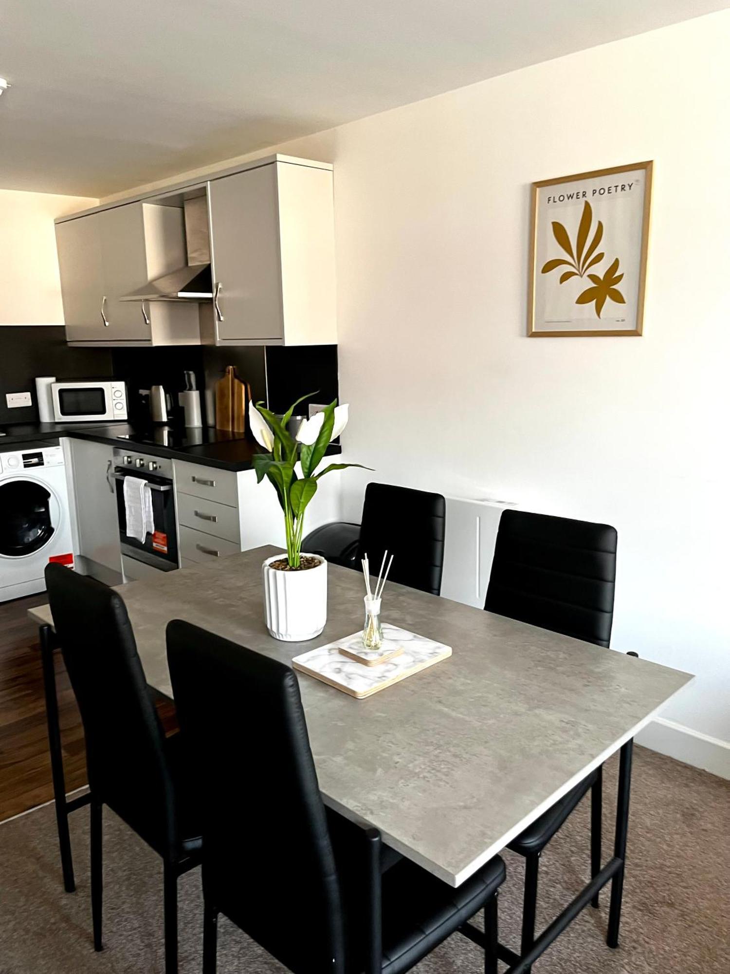 The Failsworth Collection - Stylish With Free Parking Appartement Manchester