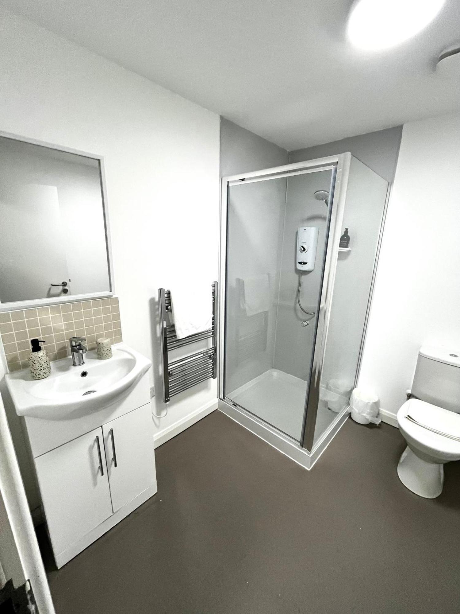 The Failsworth Collection - Stylish With Free Parking Appartement Manchester