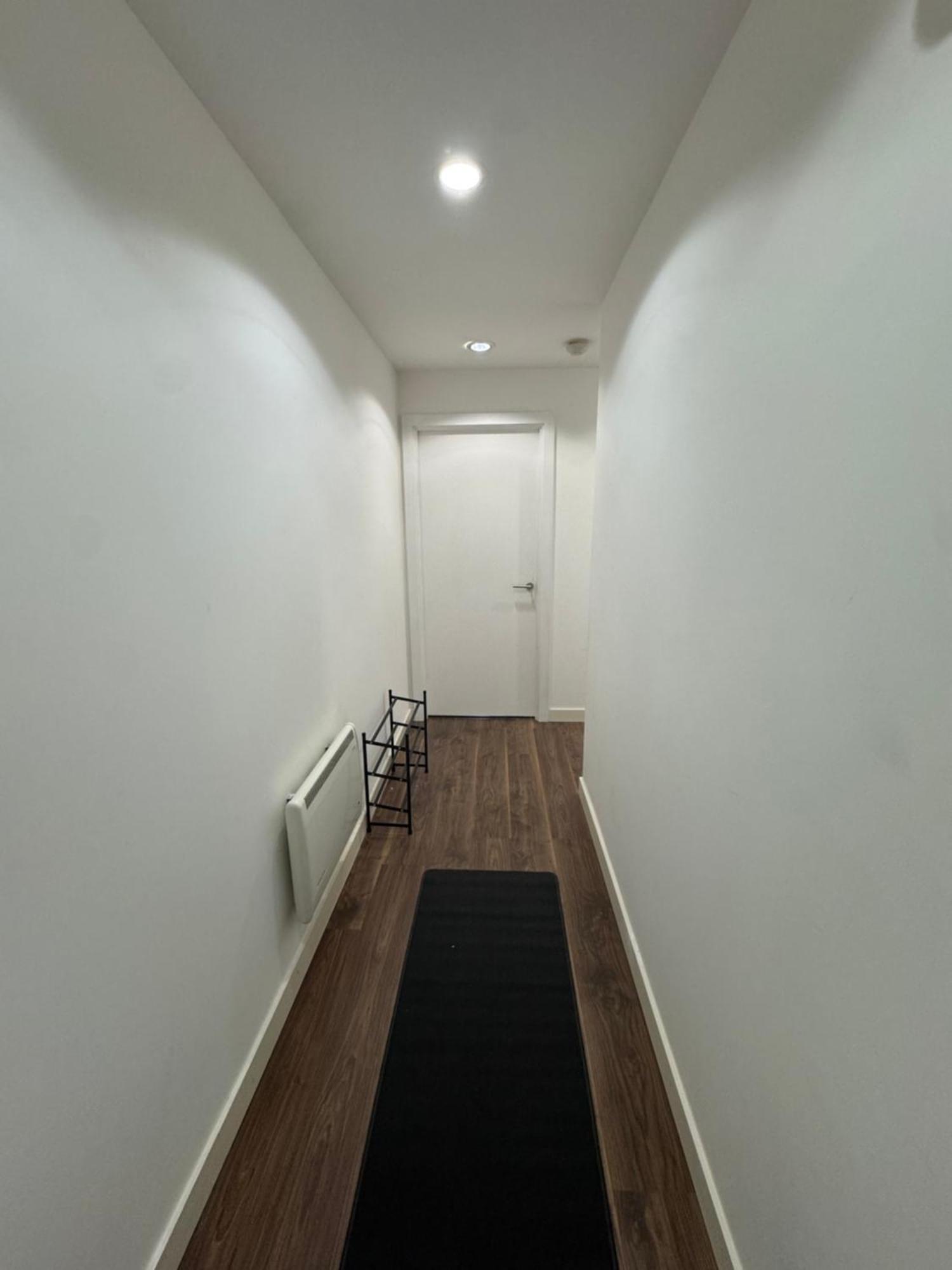 Apartment Numberone - Pink - Mediacityuk Manchester
