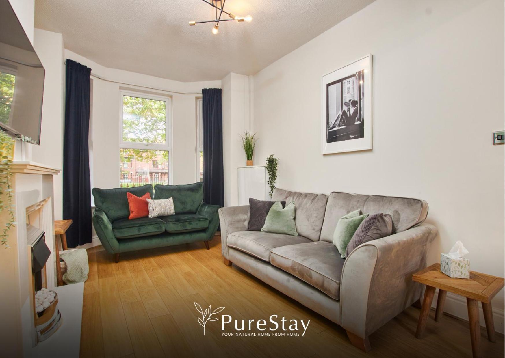 Three Bedroom House By Purestay Short Lets & Serviced With Free Parking Vakantiehuis Manchester