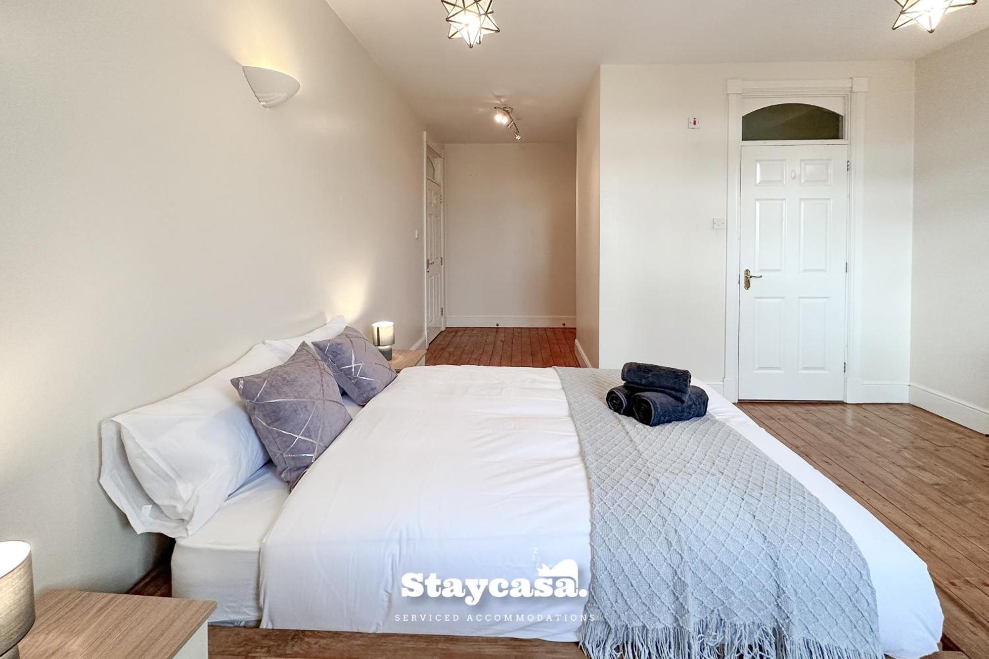 Carlton Co-Living - Private Room Self-Cater Manchester