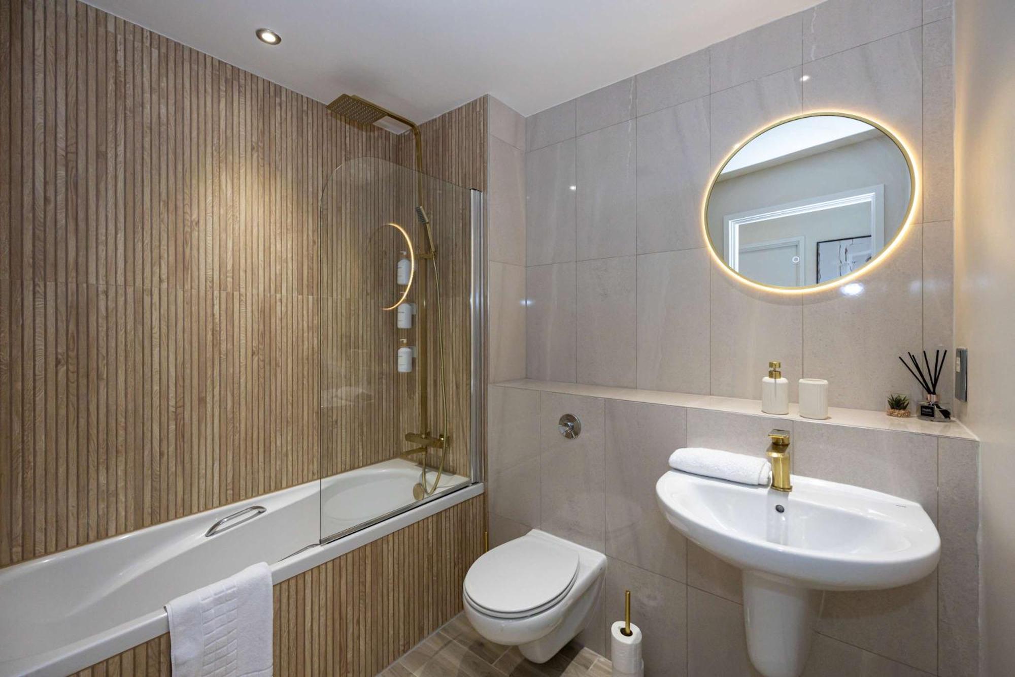 Apartment 2 Bed Flat Free Parking By Superhost Manchester