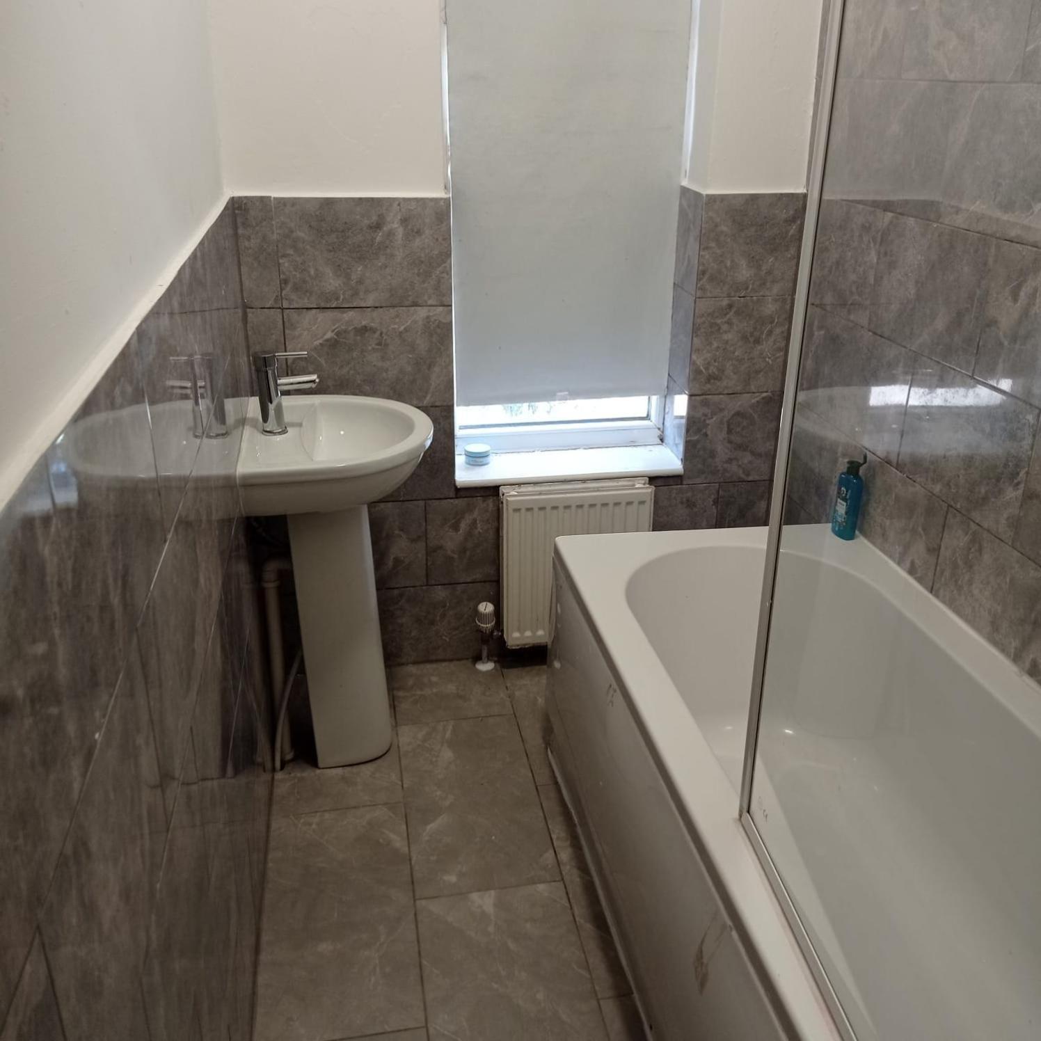 Guest house Double-bedroom In The Heart Of Salford Perfect For Short Lt1 *