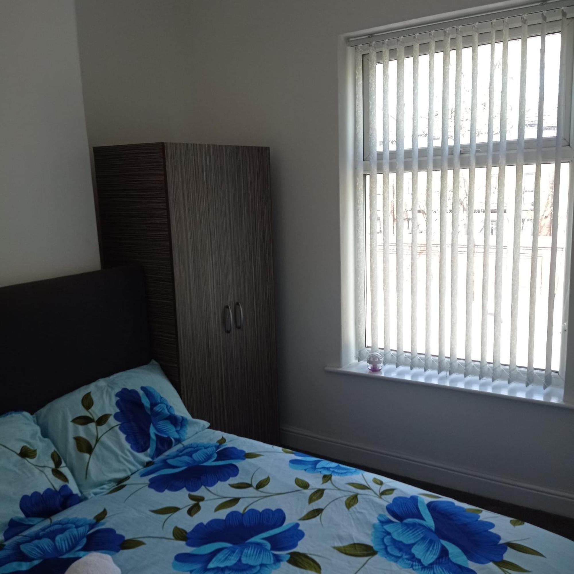 Double-bedroom In The Heart Of Salford Perfect For Short Lt1