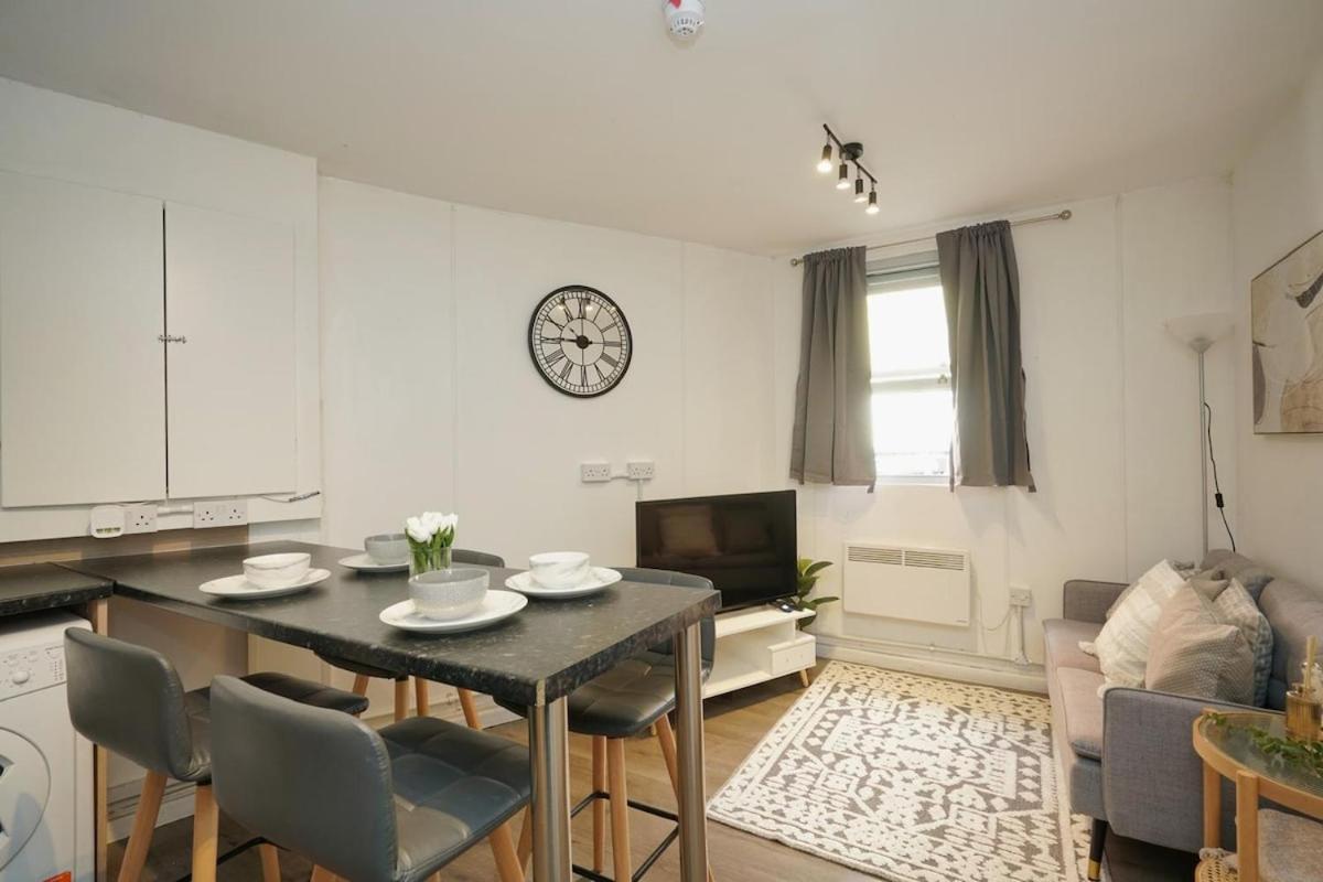 Modern By Arndale Center Appartement *