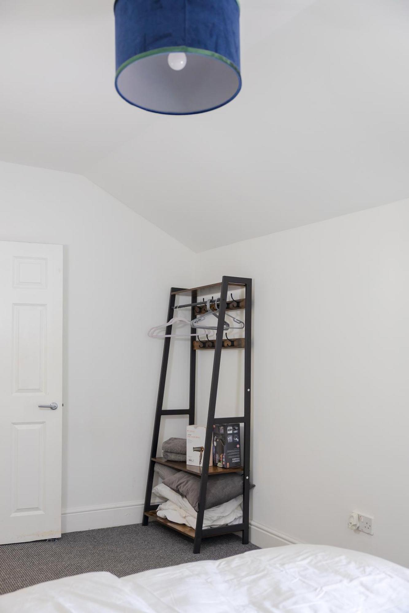 Feel Floor In M16 Apartment