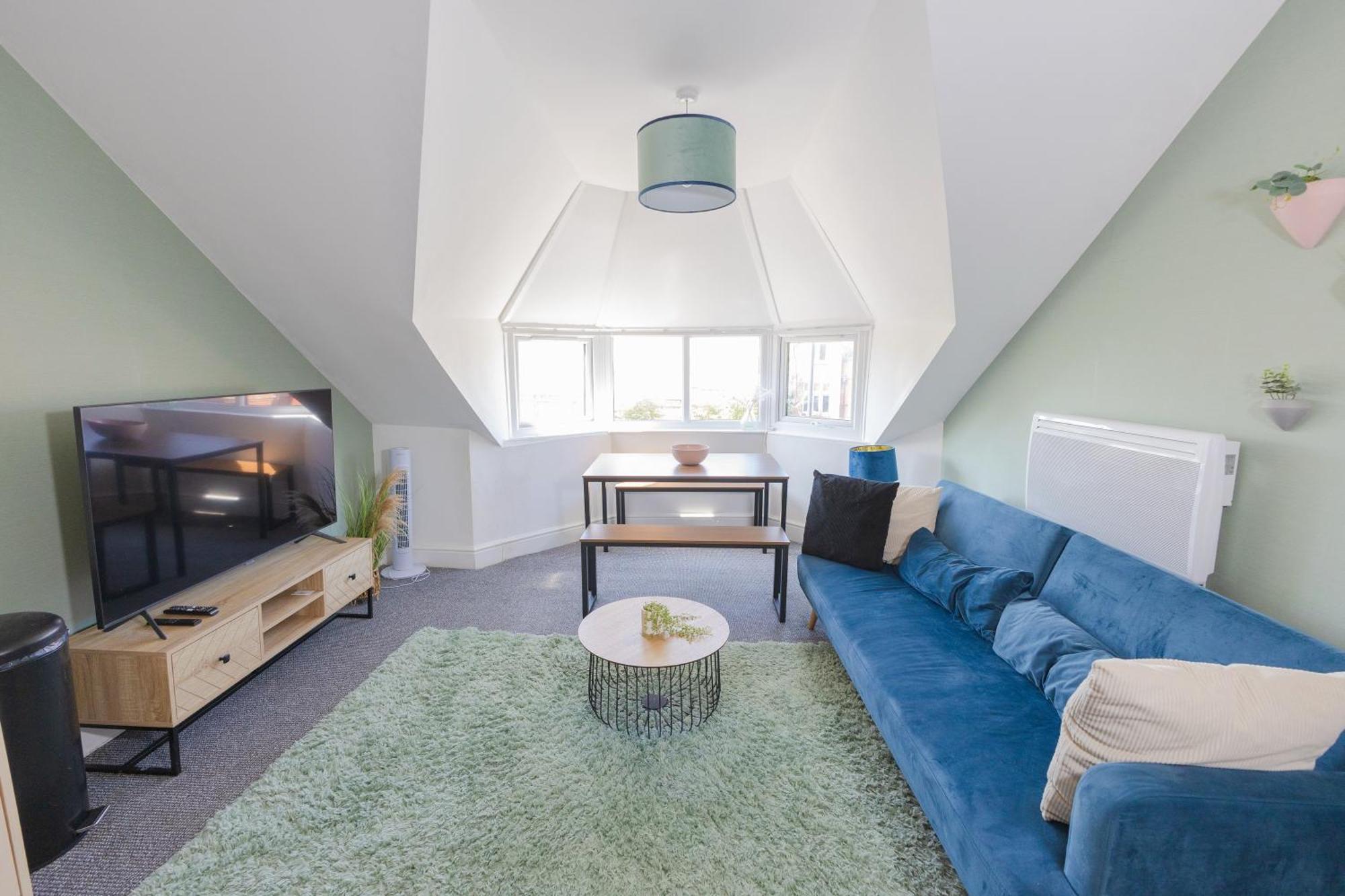 Feel Floor In M16 Apartment *