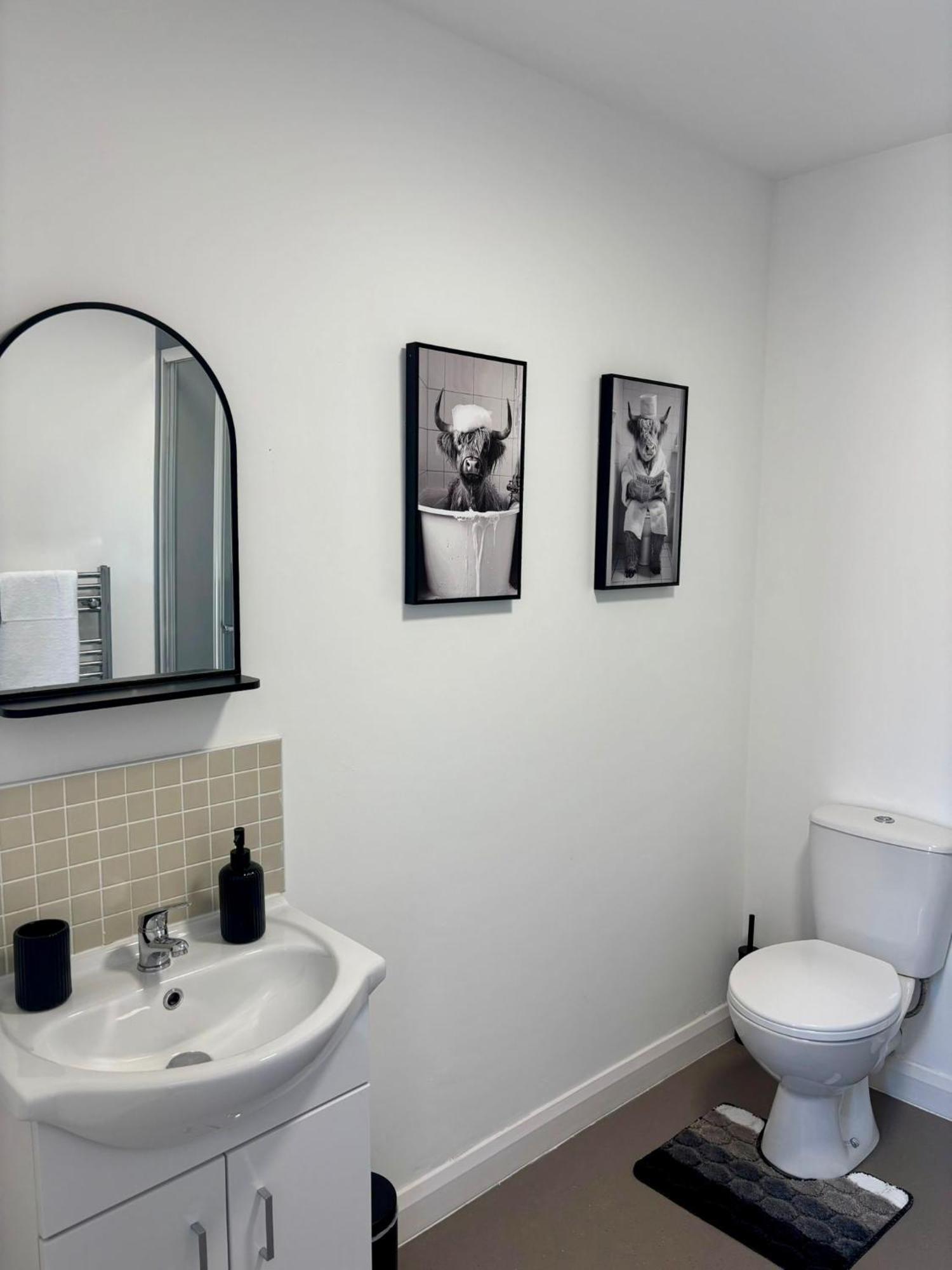 The Failsworth Collection - Stylish With Free Parking * Manchester