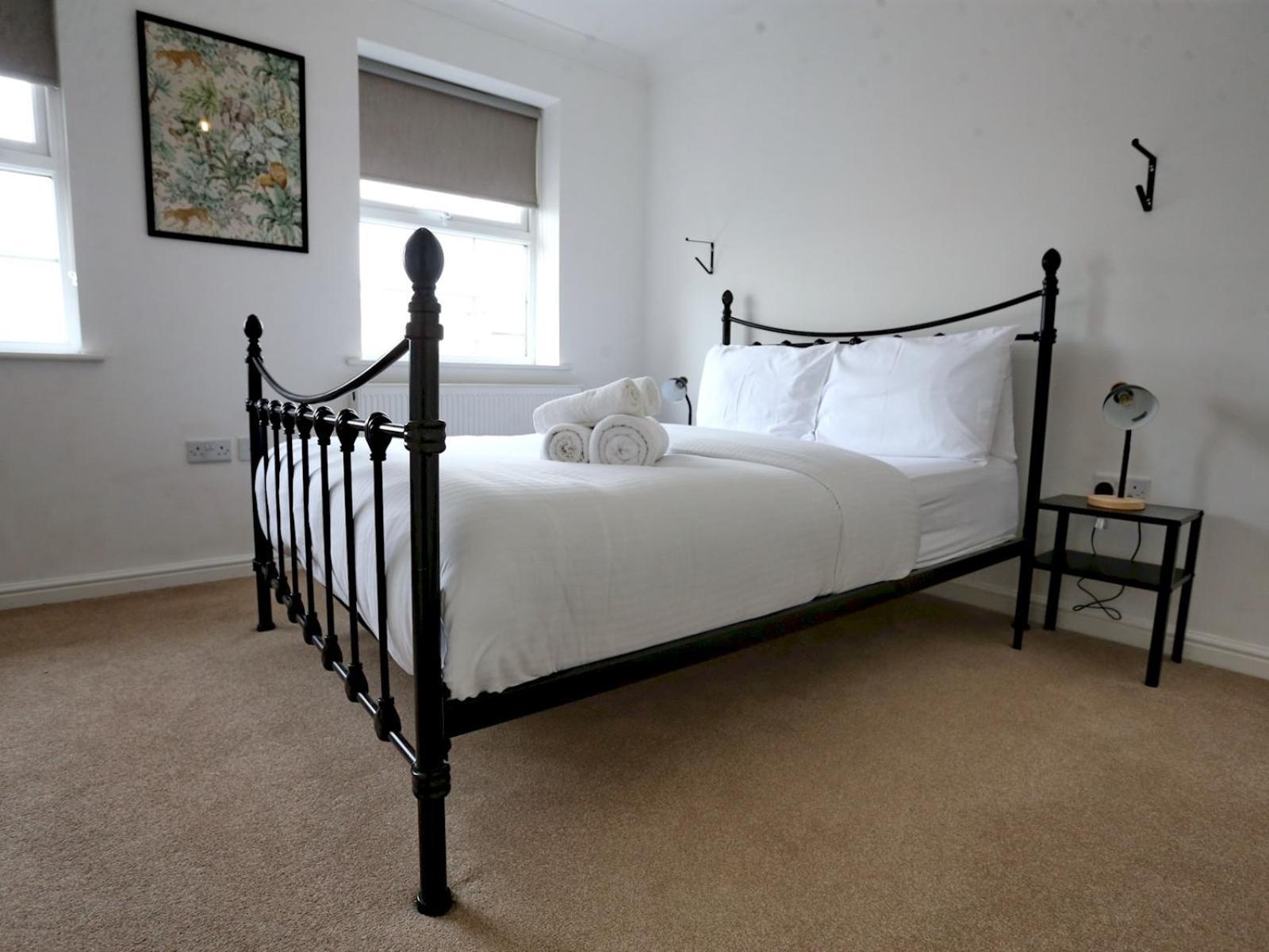 Pass The Keys Stylish House With Balcony Close To Ao Arena Manchester