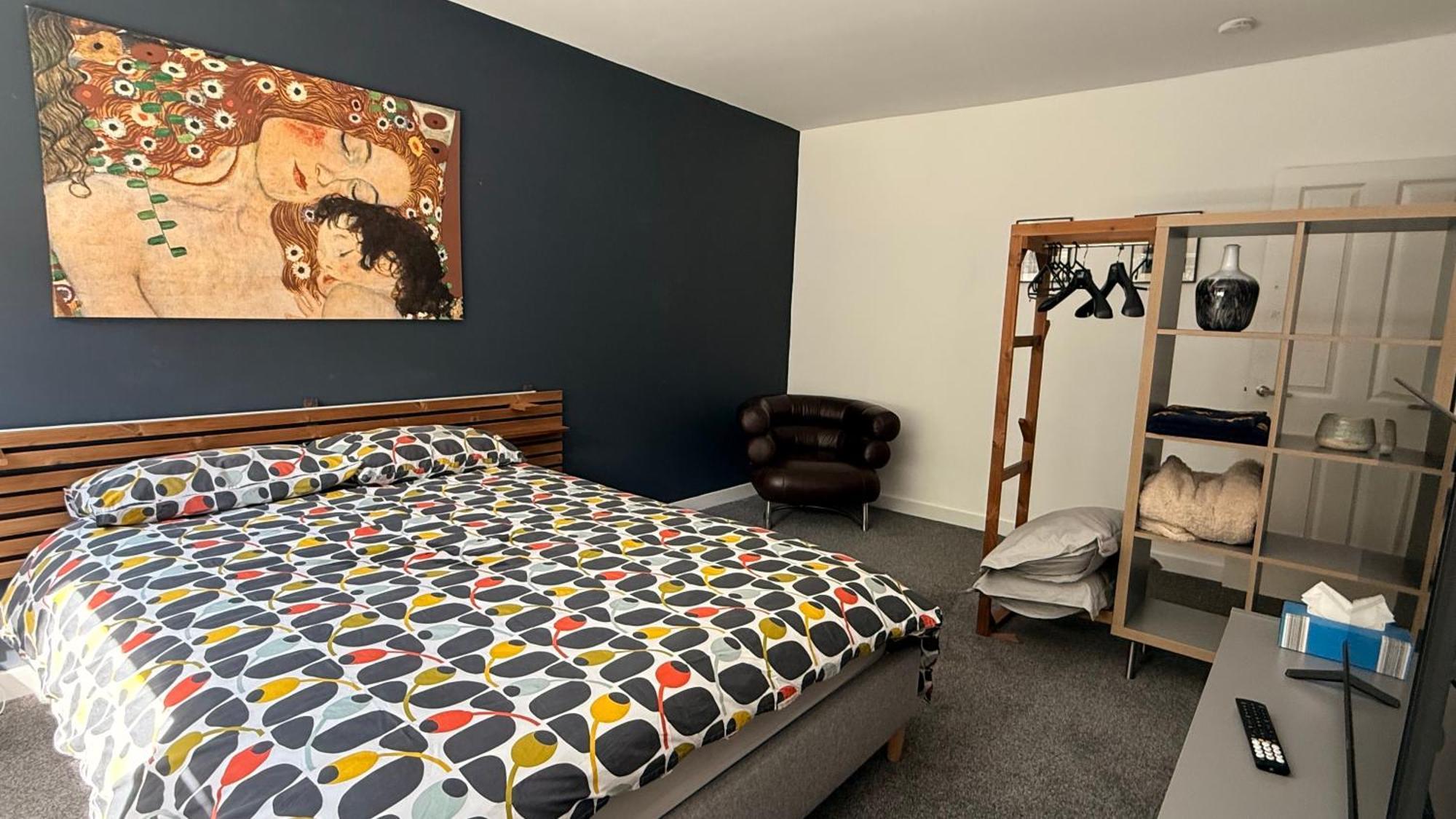 8 Riversdale King Size