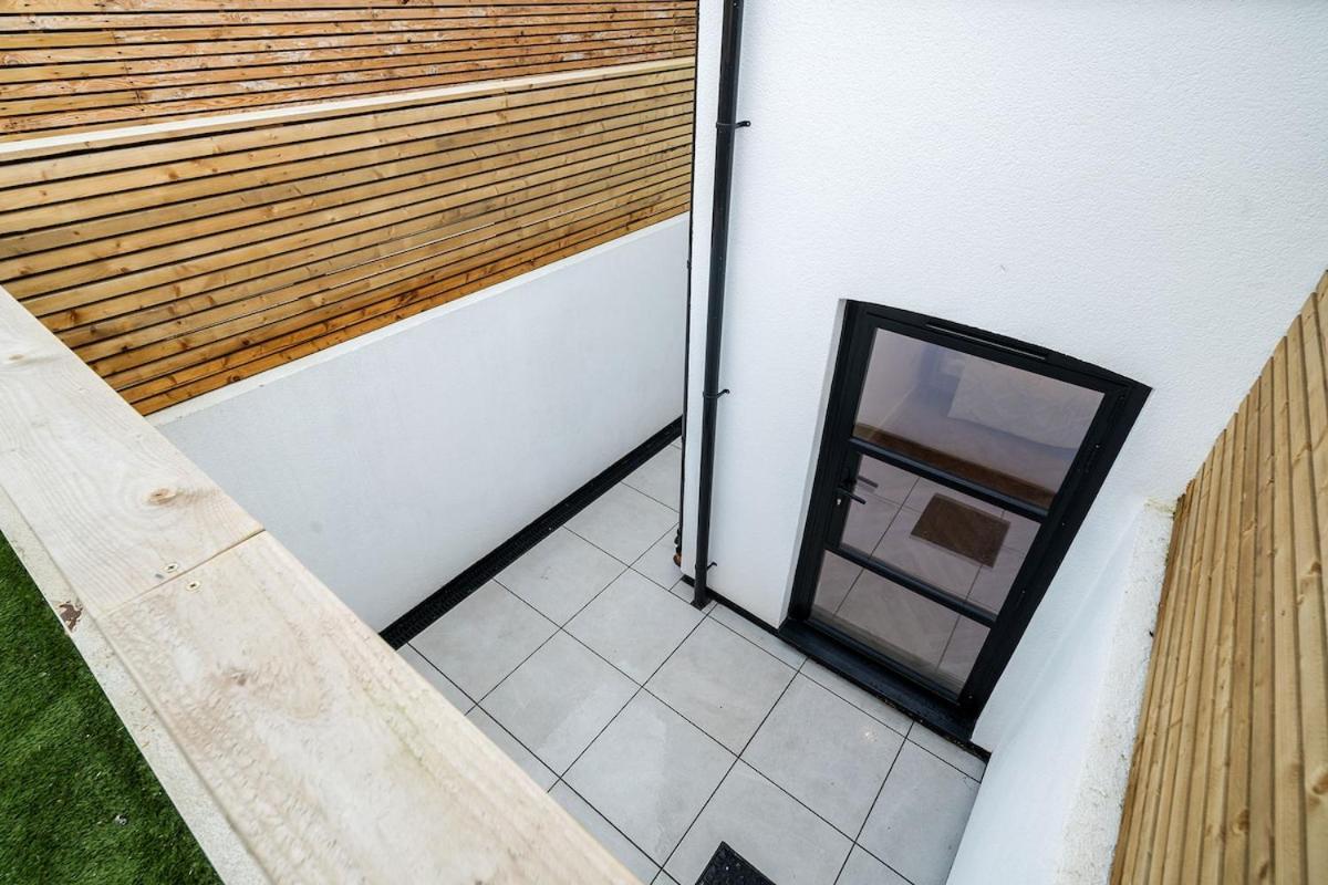 2 Bedroom, 2 Bathroom Apartment, Close To Mcr Centre Apartment Manchester
