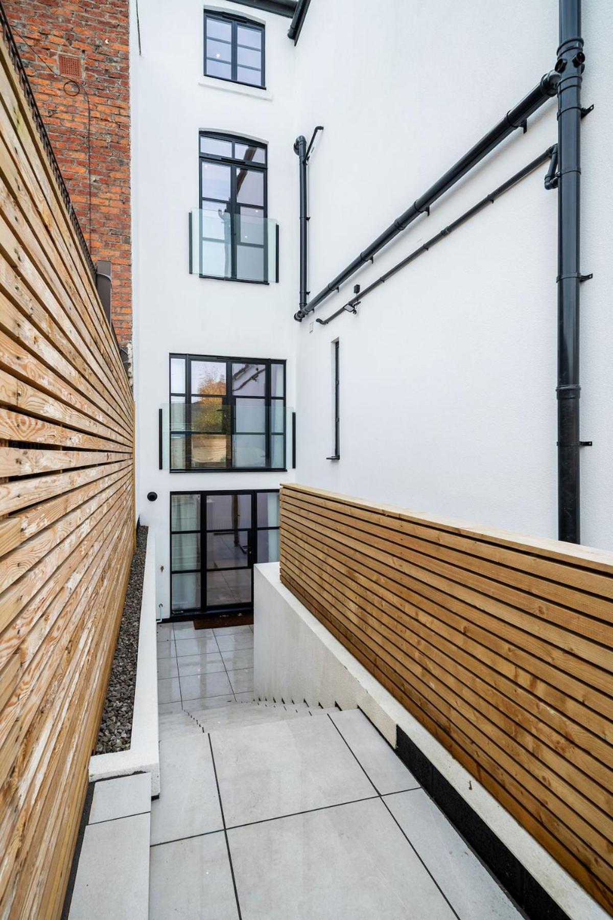 2 Bedroom, 2 Bathroom Apartment, Close To Mcr Centre * Manchester