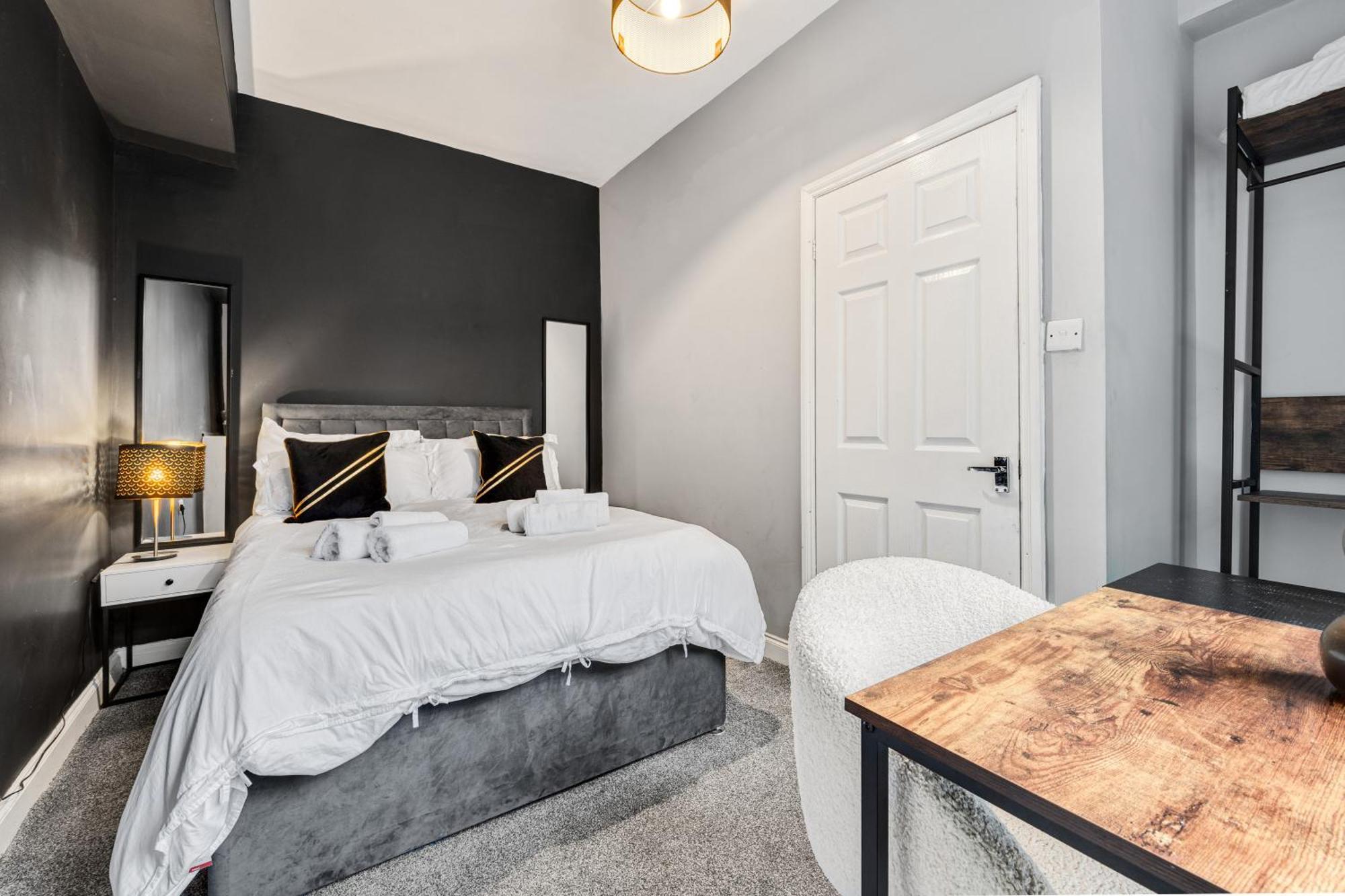Holiday home 3 Bedroom Close To Mcr Centre *