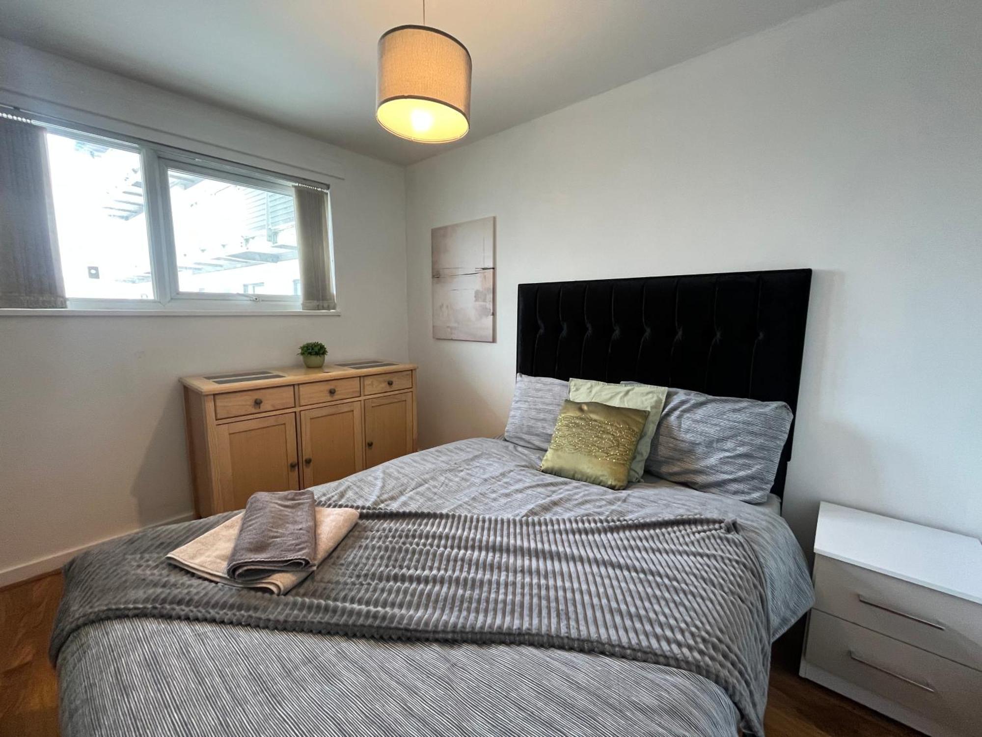 Cosy 2 Bedroom In Apartment Manchester