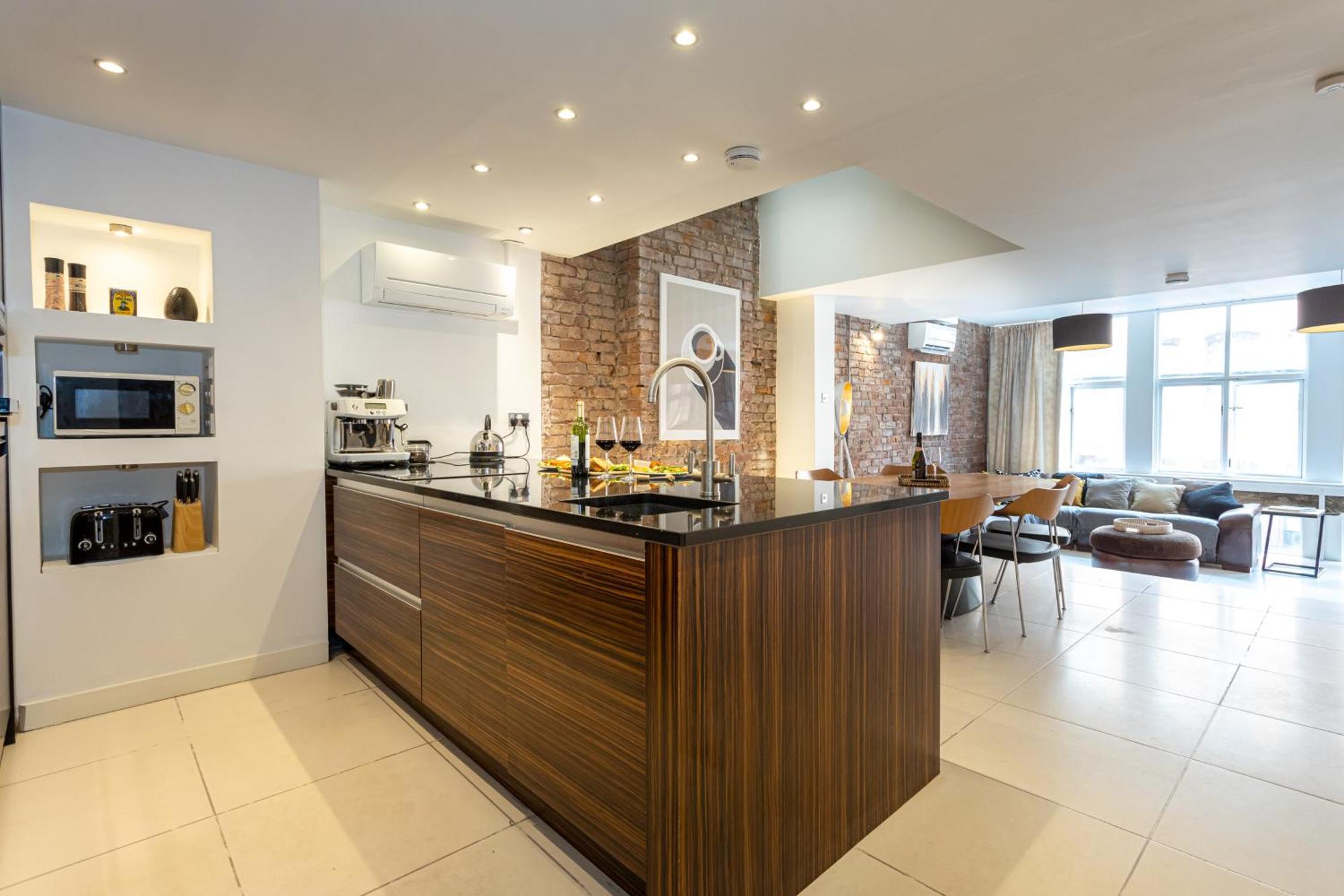 Luxury Penthouse With Private Roof Terrace Manchester