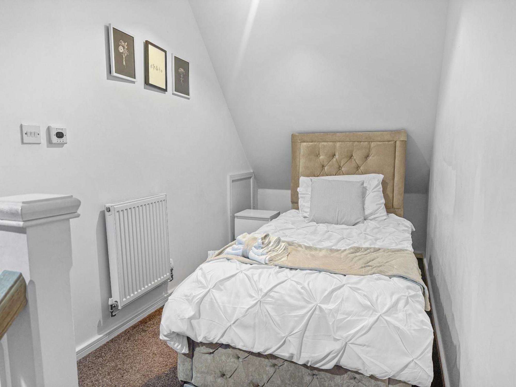 Holiday home Chic 3-br House Ao Arena, Centre,old Trafford Manchester