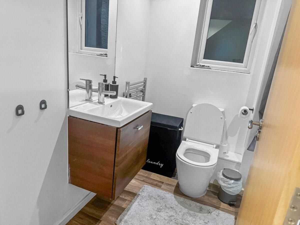 Holiday home Chic 3-br House Ao Arena, Centre,old Trafford Manchester