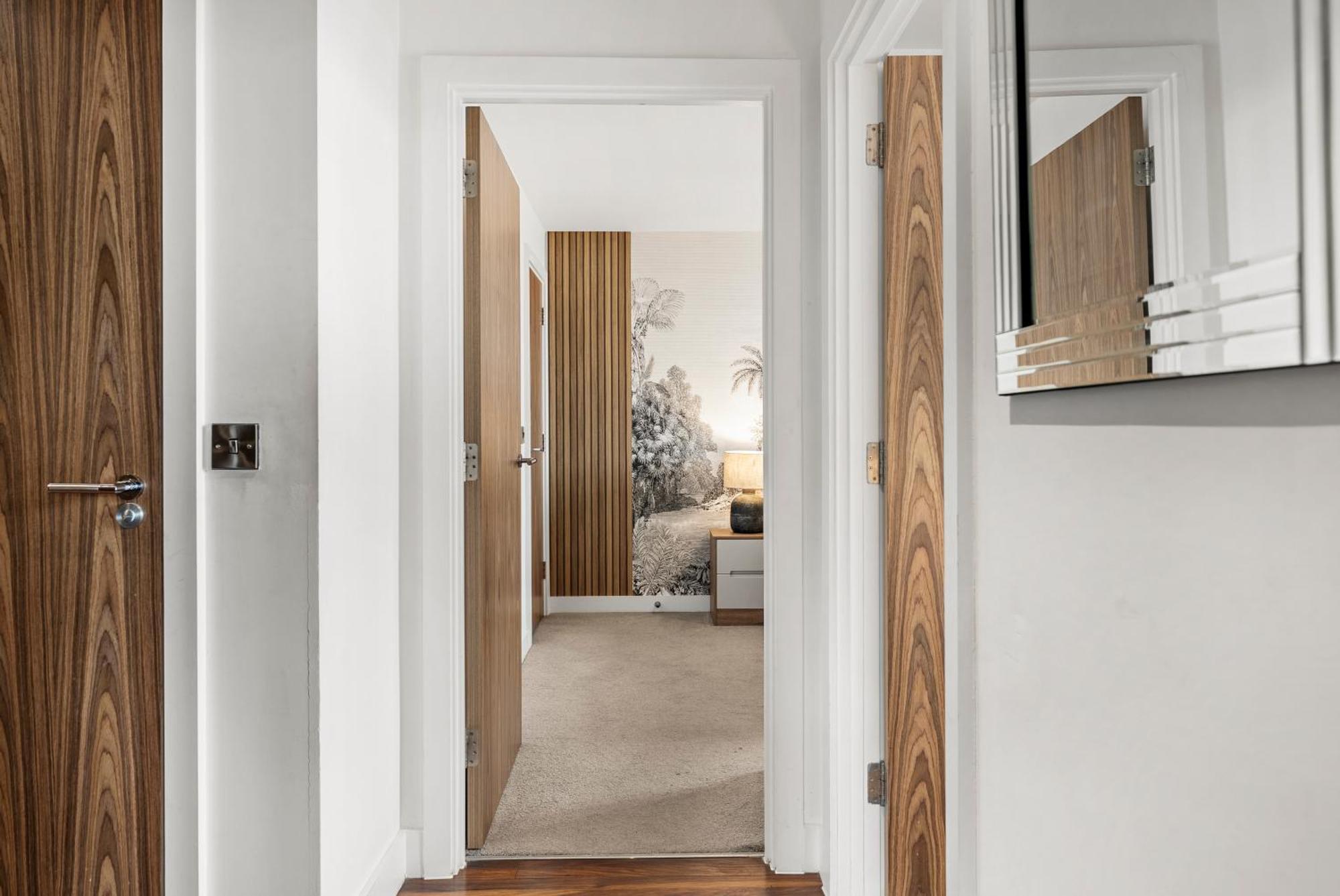The Artist Abode In - Parking Apartment *