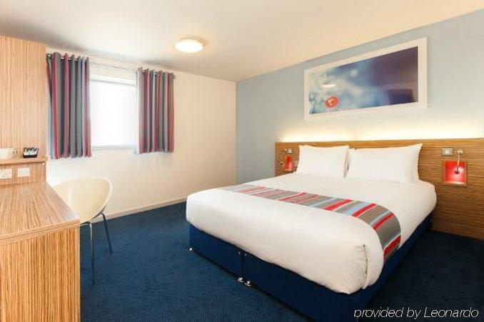 Hotel Travelodge Central Arena 3*