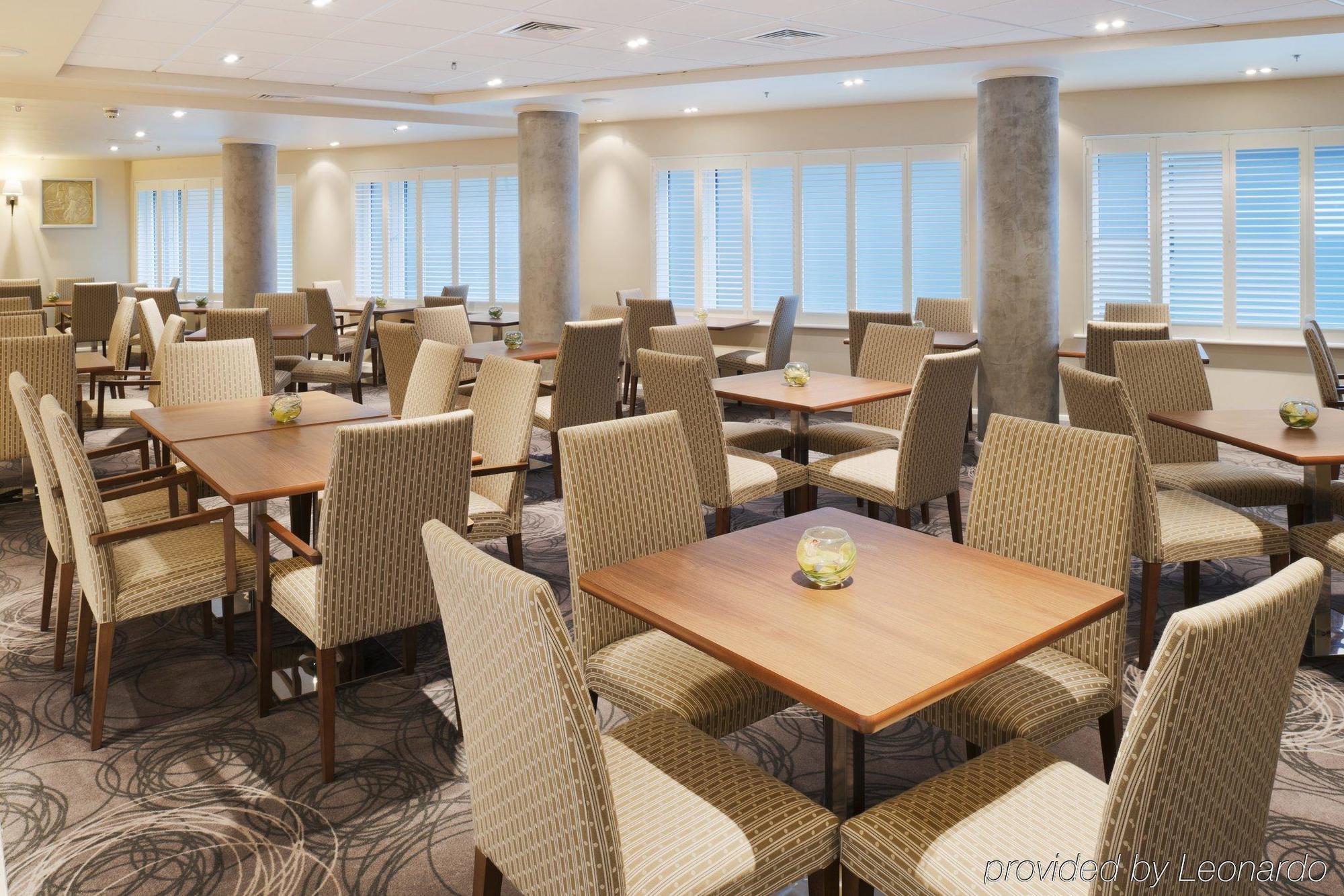 Express Centre By Ihg Hotel 3*