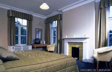 Chancellors Hotel