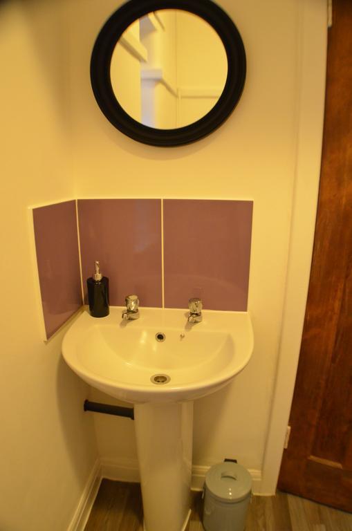 Sandy House Guest house *
