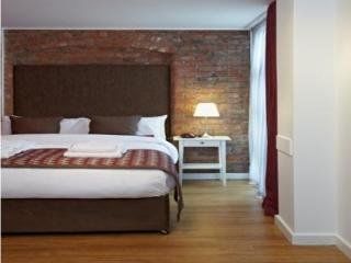 High Street Townhouse 4*