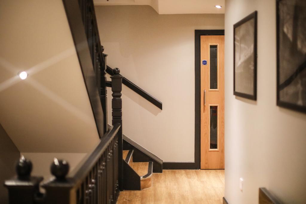 High Street Townhouse Aparthotel 4*