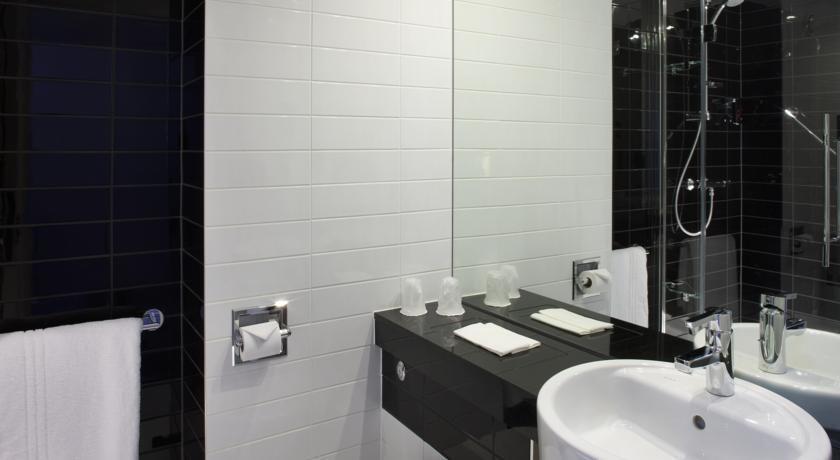 Hotel Express Centre By Ihg Manchester