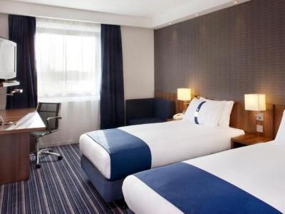 Express Centre By Ihg Hotel 3*