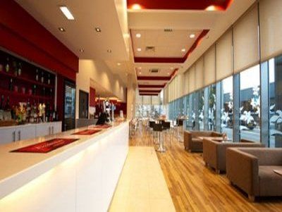 Travelodge Central Arena Hotel 3*