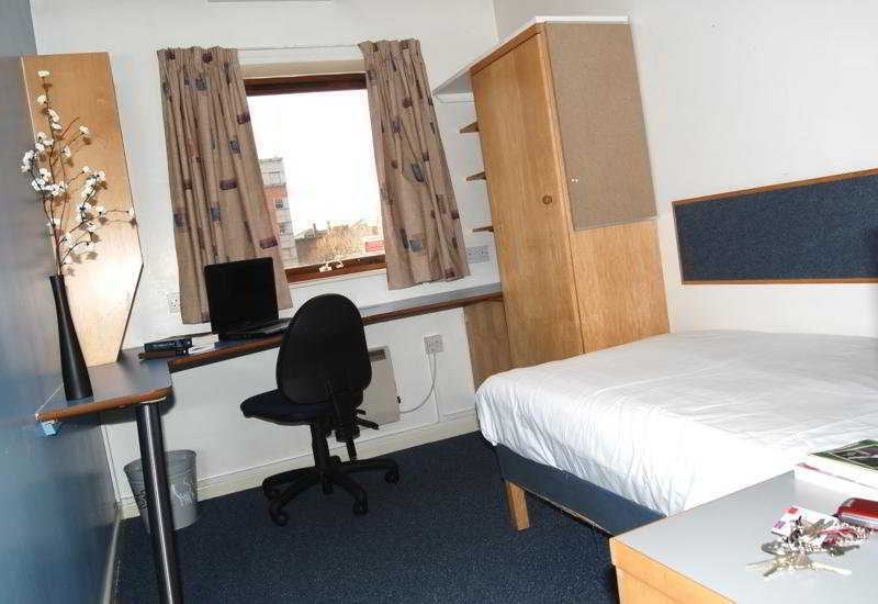 Weston Hall - Halls Of Hotel Manchester