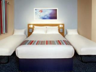 Upper Brook Street 3*
