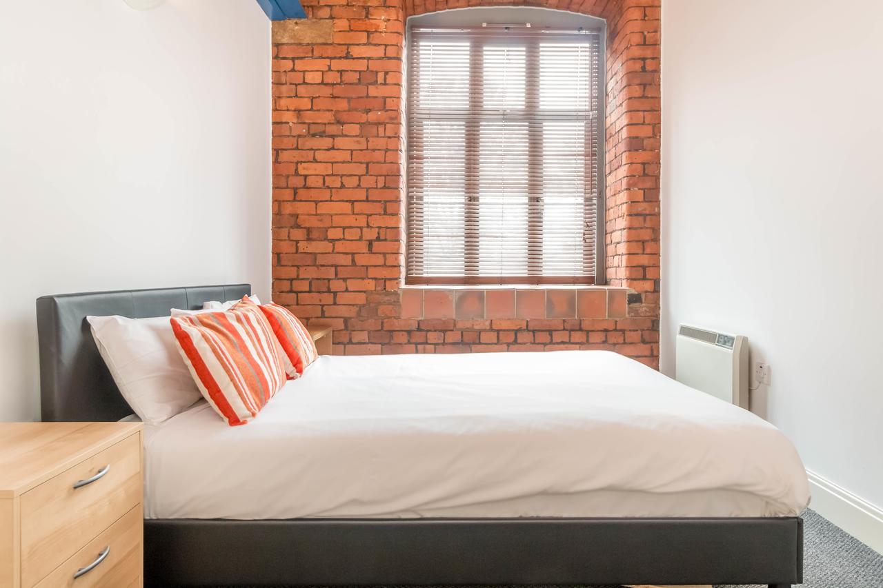 City - M1 Apartment *