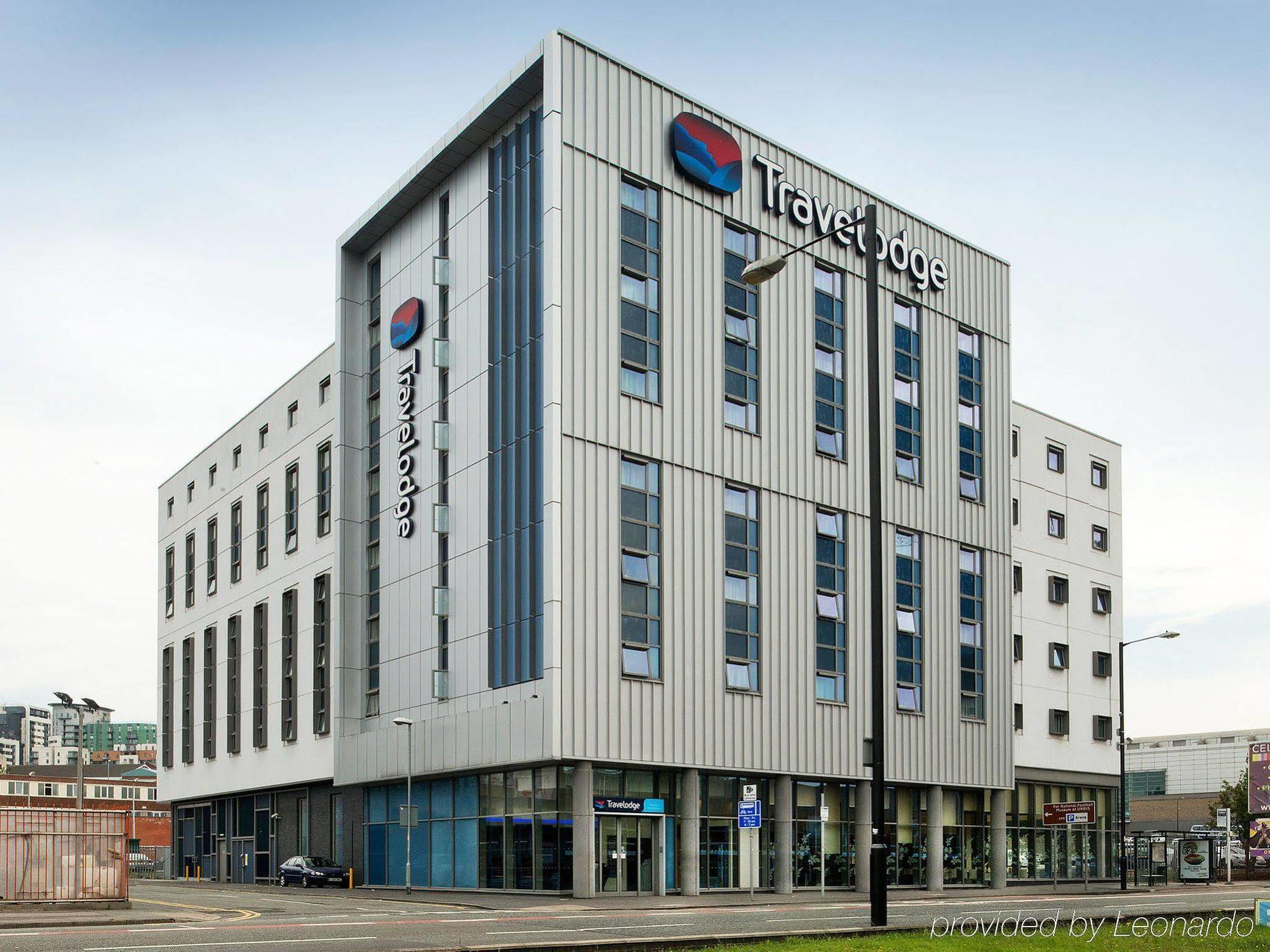 Travelodge Central Arena 3*