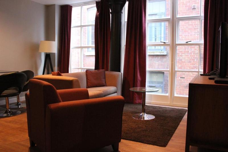 High Street Townhouse Aparthotel