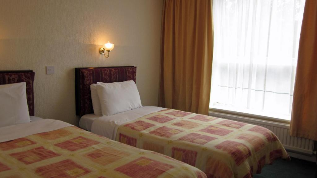 The Rams Hotel 2*