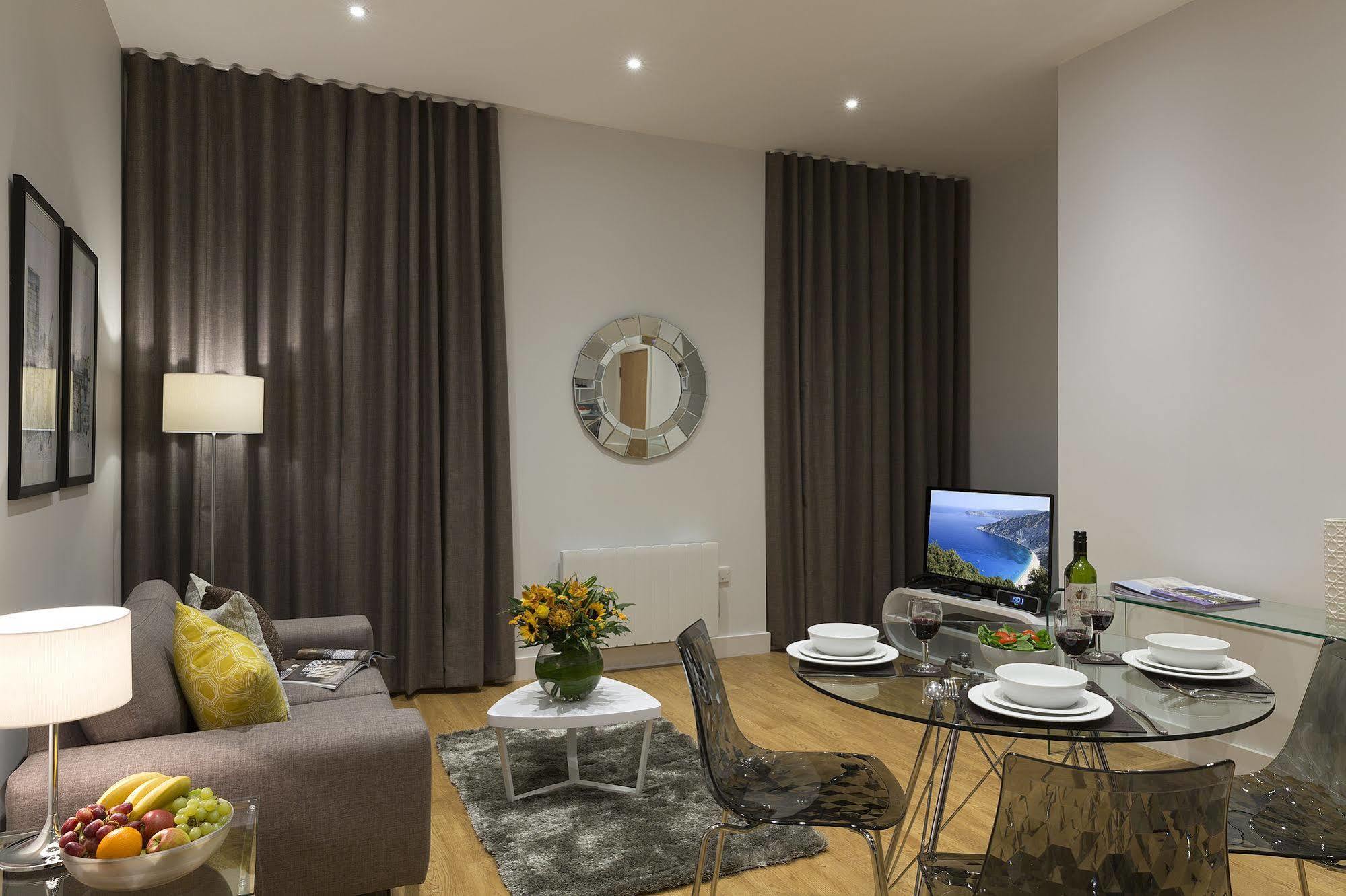 Hotel Cove Minshull Street