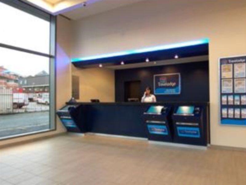 Travelodge Central Arena 3*