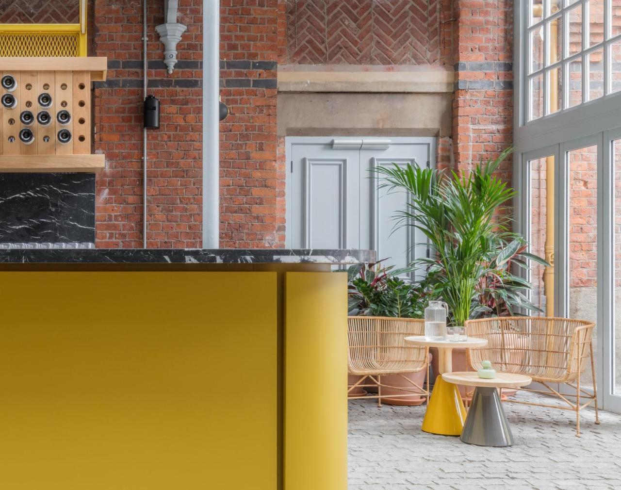 Aparthotel Whitworth Locke 4*